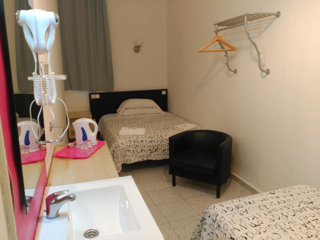 Hostal River Barcelona Kültér fotó