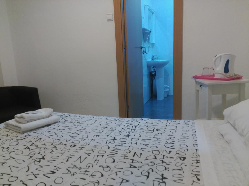 Hostal River Barcelona Kültér fotó